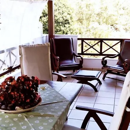 شقة Kalogirou Stone House *