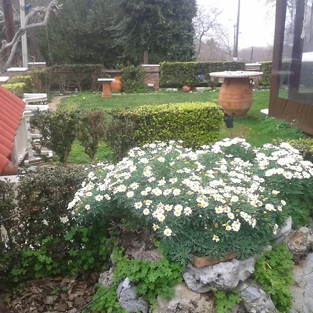 شقة Kalogirou Stone House *