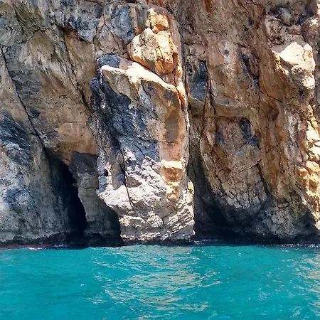 Kalogirou Stone House *